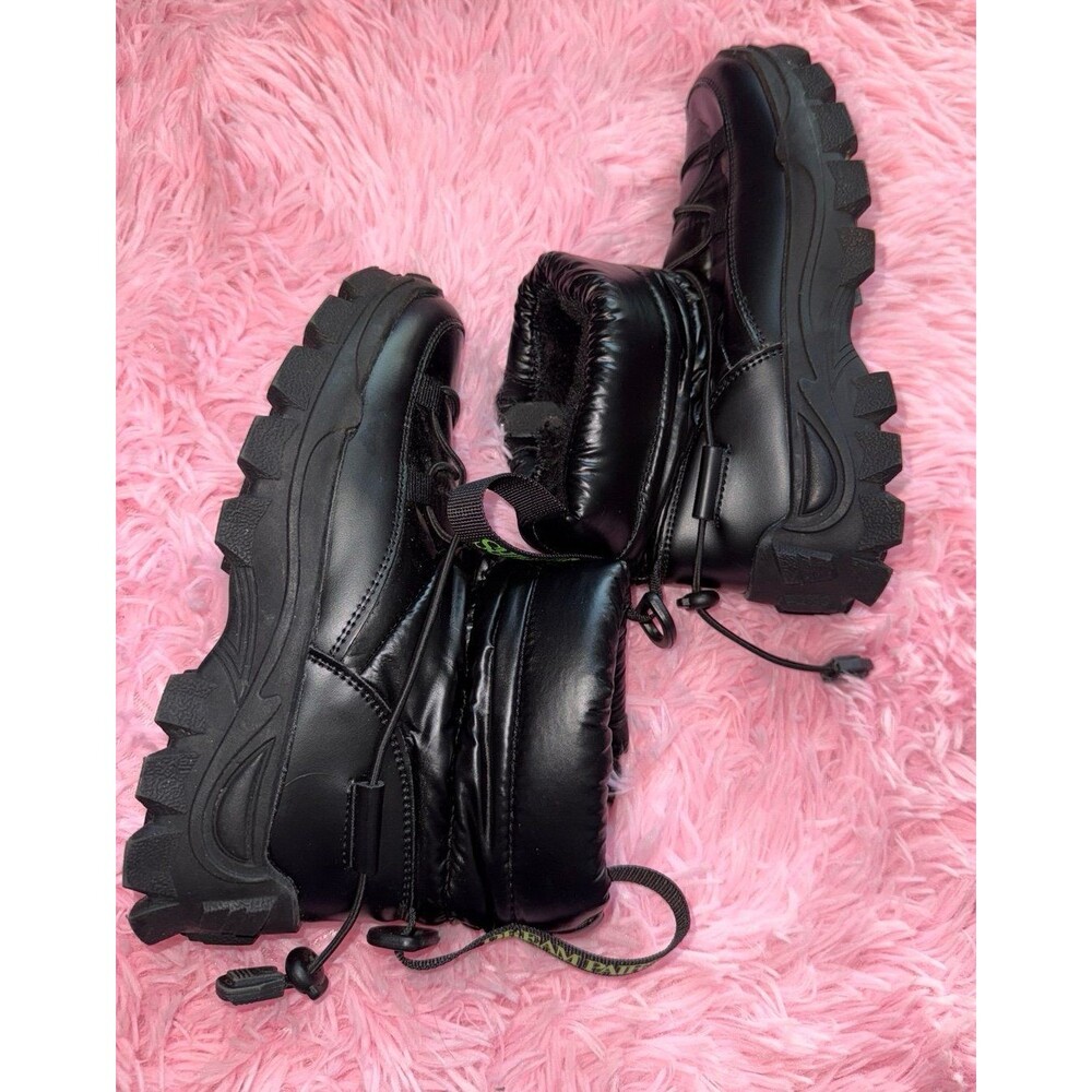 Kids winter snow boots size 1